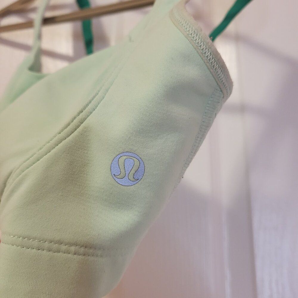 Teal Lululemon Ta Ta Tamer Sports Bra - Picture 4 of 13
